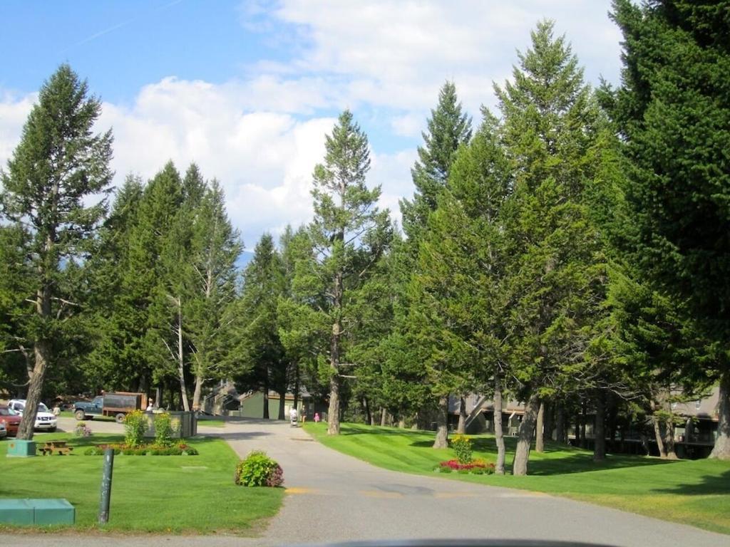 Akiskinook At Windermere Lake - Private Beach Access - New Pool And Hot Tub Now Open! Invermere Buitenkant foto