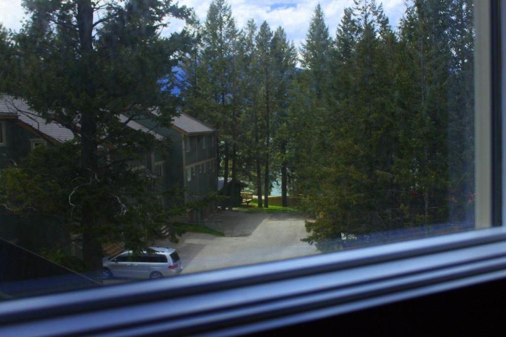 Akiskinook At Windermere Lake - Private Beach Access - New Pool And Hot Tub Now Open! Invermere Buitenkant foto