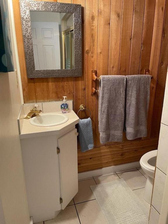 Akiskinook At Windermere Lake - Private Beach Access - New Pool And Hot Tub Now Open! Invermere Buitenkant foto